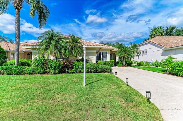 6622 OAKBROOKE CIRCLE, Bradenton, FL 34202