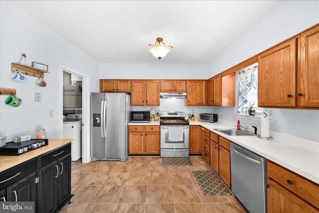 607 INDEPENDENCE CT, Blandon, PA 19510