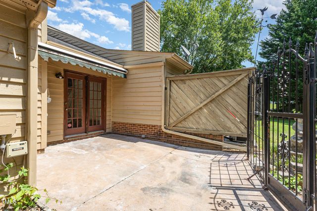 71 Stone Hill Court, Durham, NC 27704