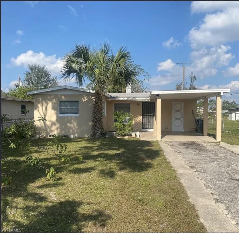 2985 Saint Charles ST, Fort Myers, FL 33916