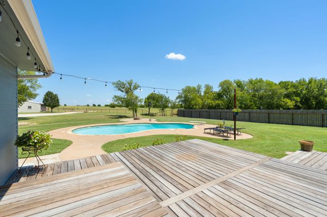 257 Bud Run Road, Waxahachie, TX 75165