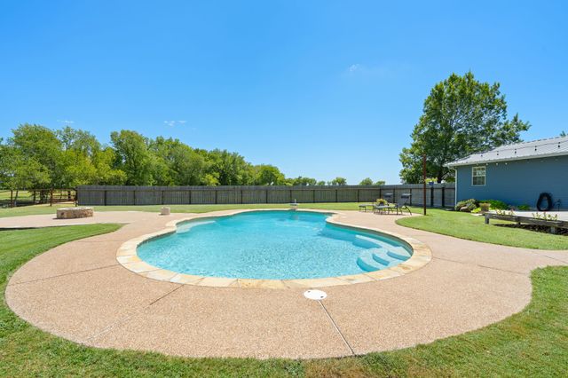 257 Bud Run Road, Waxahachie, TX 75165