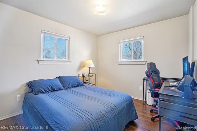 5578 Grindley Park Street, Dearborn Heights, MI 48125