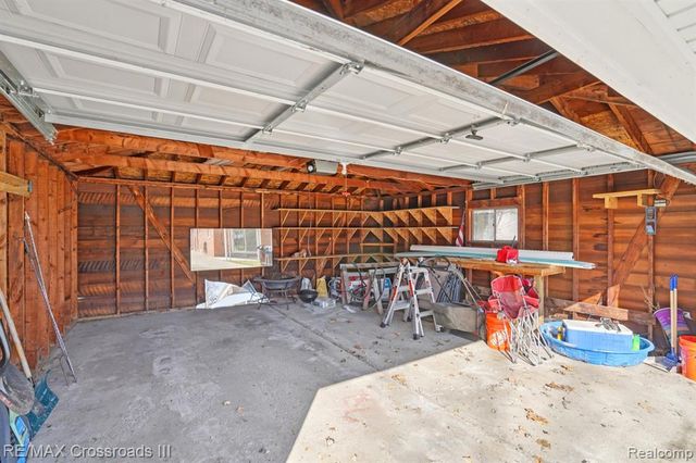 5578 Grindley Park Street, Dearborn Heights, MI 48125