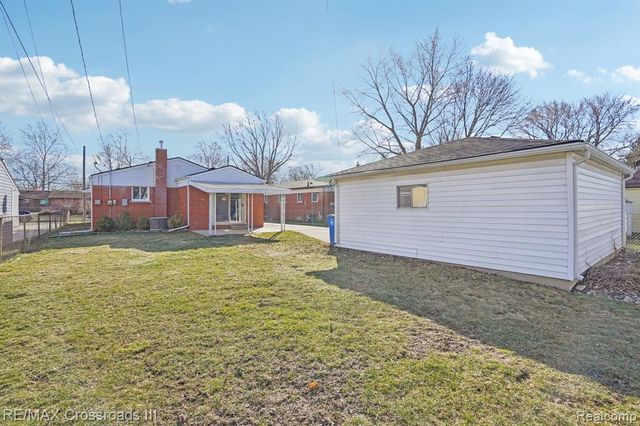 5578 Grindley Park Street, Dearborn Heights, MI 48125