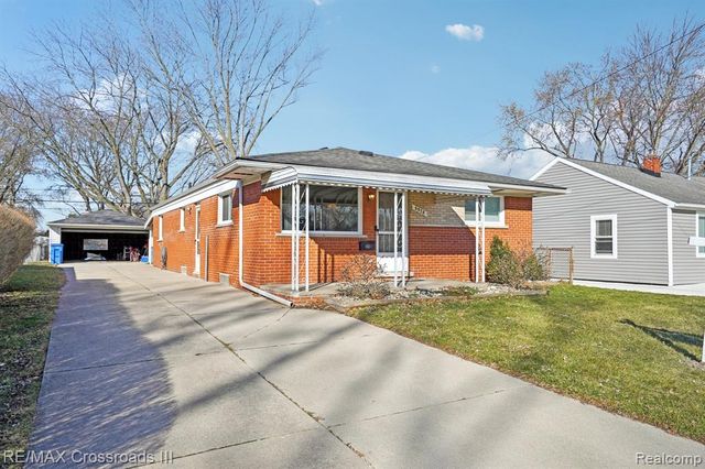 5578 Grindley Park Street, Dearborn Heights, MI 48125