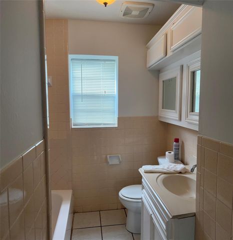 2340 Cumberland Street, Houston, TX 77023