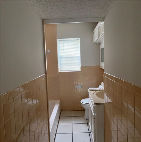 2340 Cumberland Street, Houston, TX 77023