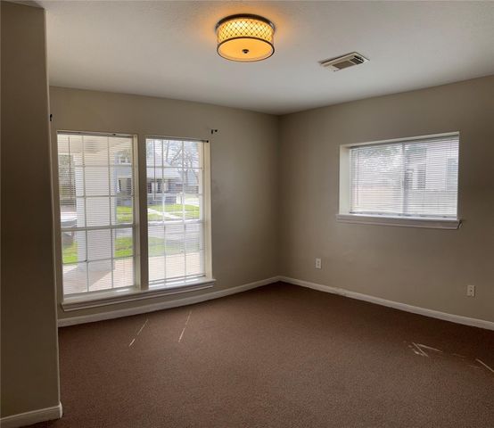 2340 Cumberland Street, Houston, TX 77023