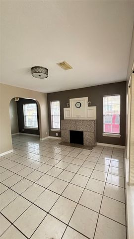 2340 Cumberland Street, Houston, TX 77023