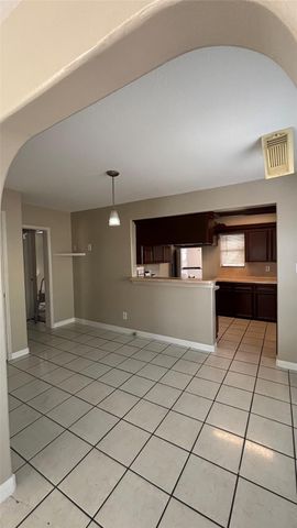 2340 Cumberland Street, Houston, TX 77023