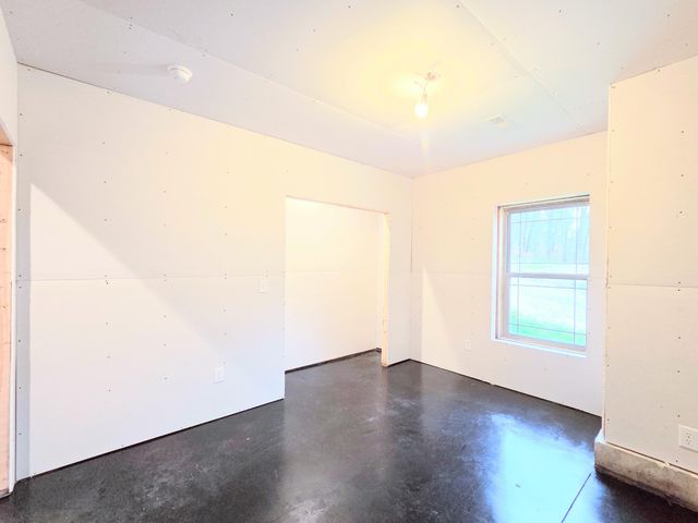 235 Kings Way Drive, Marshfield, MO 65706