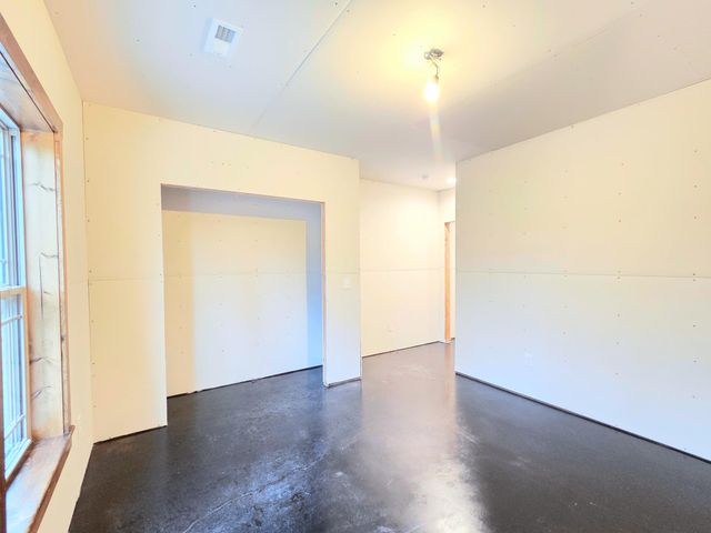 235 Kings Way Drive, Marshfield, MO 65706