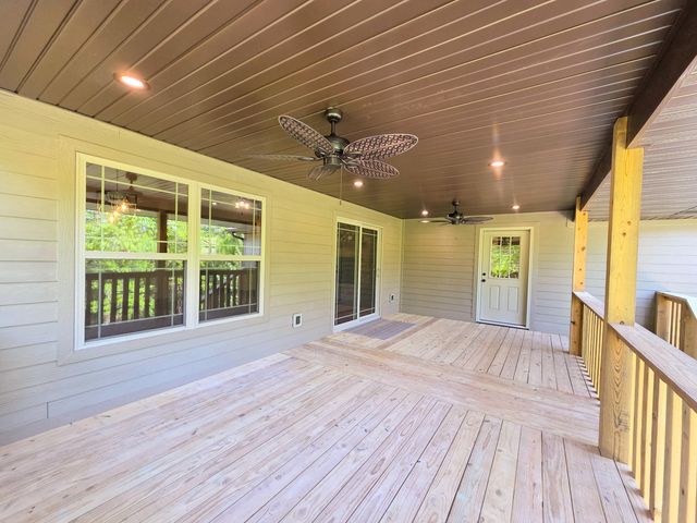 235 Kings Way Drive, Marshfield, MO 65706