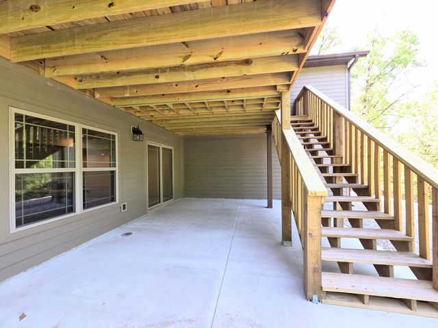 235 Kings Way Drive, Marshfield, MO 65706