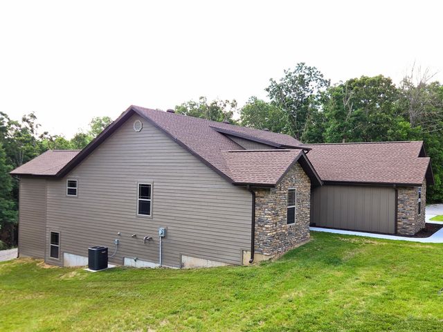 235 Kings Way Drive, Marshfield, MO 65706