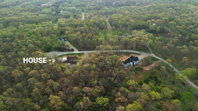 235 Kings Way Drive, Marshfield, MO 65706