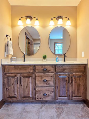 235 Kings Way Drive, Marshfield, MO 65706