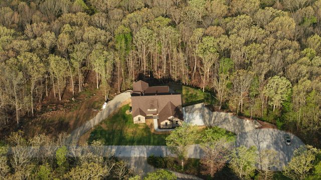 235 Kings Way Drive, Marshfield, MO 65706