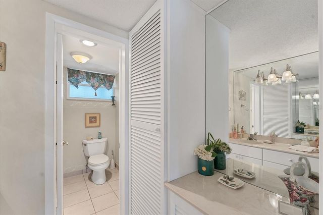 4350 CHATHAM DRIVE 106, Longboat Key, FL 34228