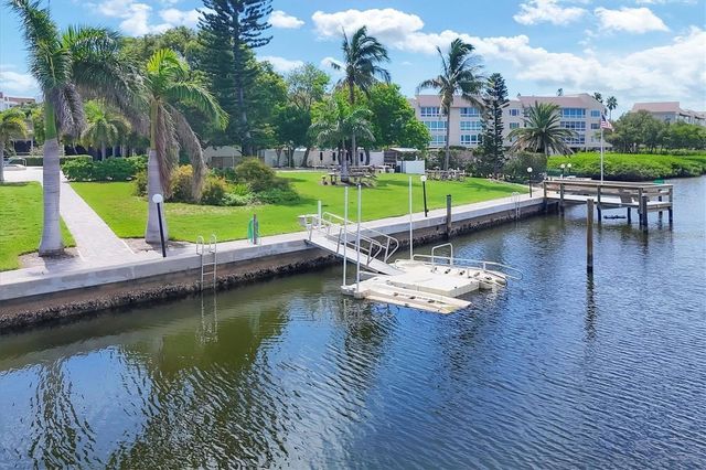 4350 CHATHAM DRIVE 106, Longboat Key, FL 34228