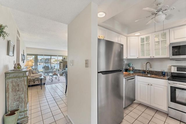 4350 CHATHAM DRIVE 106, Longboat Key, FL 34228
