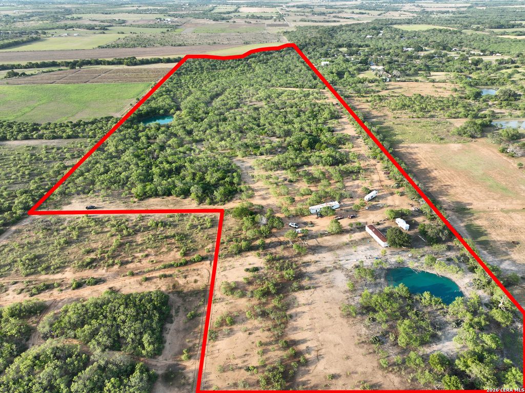760 N GREYTOWN RD, St Hedwig, TX 78152