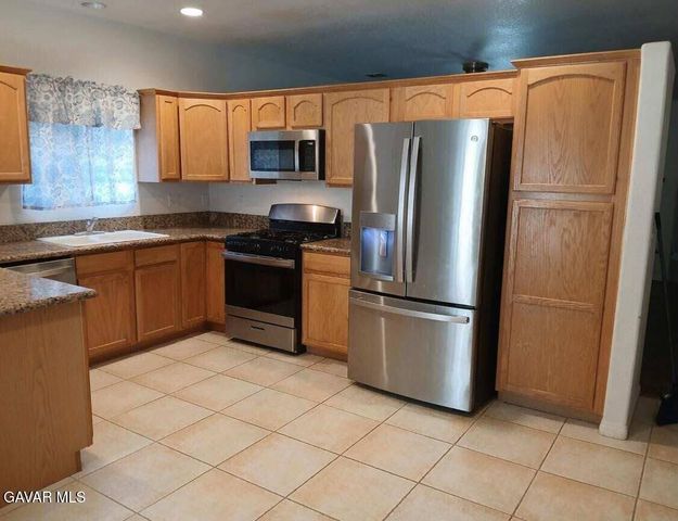7606 Jimson Avenue, California City, CA 93505