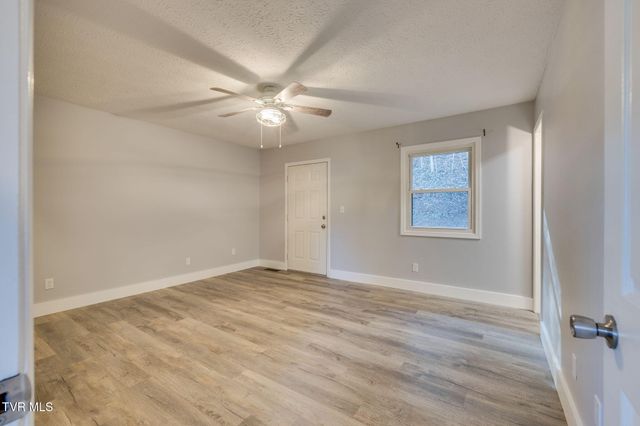 248 River Edge Drive, Kingsport, TN 37660