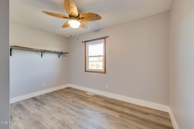 248 River Edge Drive, Kingsport, TN 37660