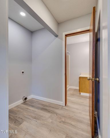 248 River Edge Drive, Kingsport, TN 37660