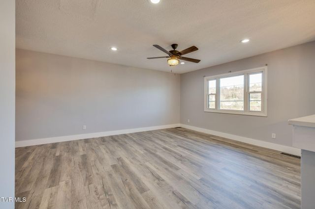 248 River Edge Drive, Kingsport, TN 37660