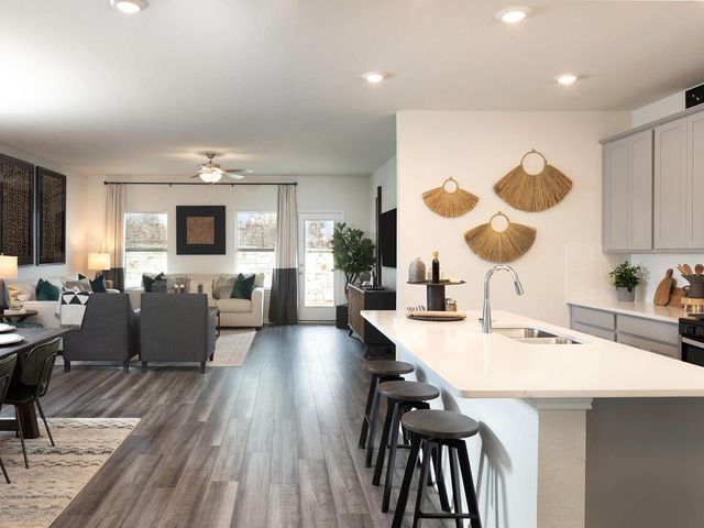 115 Fossil DR, Kyle, TX 78640