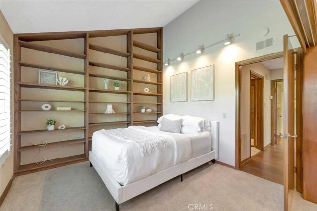 6225 Riviera Circle, Long Beach, CA 90815