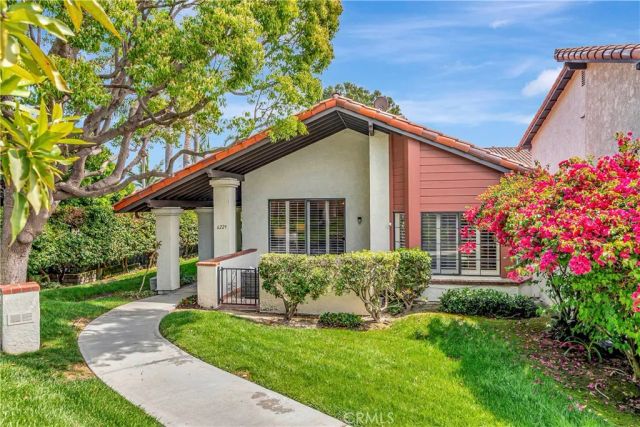 6225 Riviera Circle, Long Beach, CA 90815