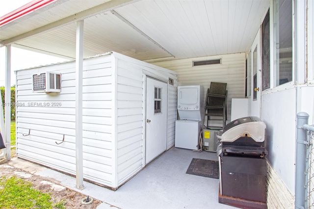 5103 NW 1st Way, Deerfield Beach, FL 33064