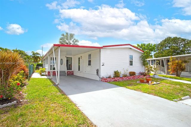 5103 NW 1st Way, Deerfield Beach, FL 33064