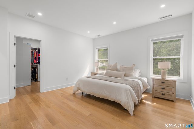 8 Rising Road, Norwalk, CT 06850