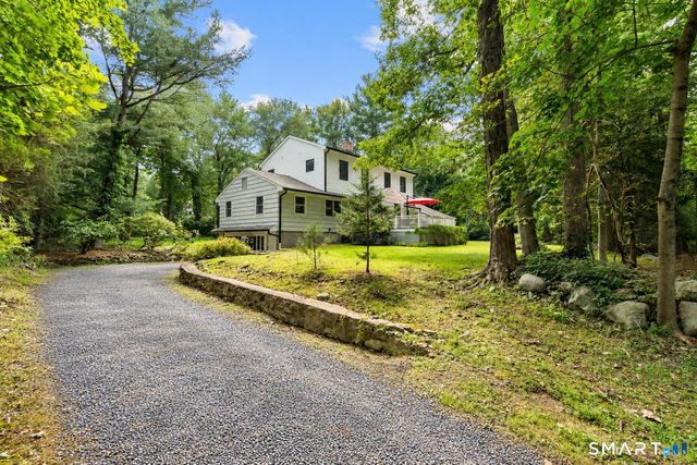 8 Rising Road, Norwalk, CT 06850