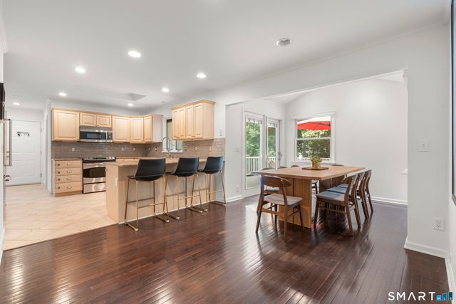 8 Rising Road, Norwalk, CT 06850