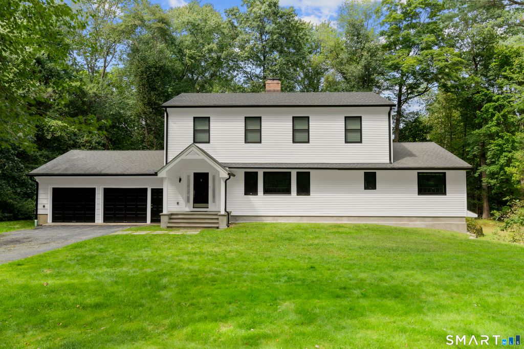 8 Rising Road, Norwalk, CT 06850
