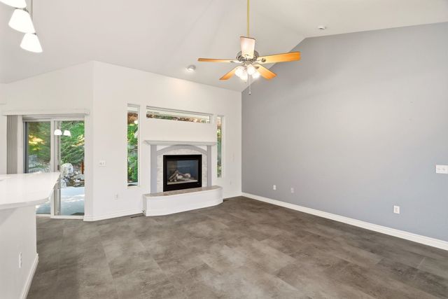 101 S Wright Ct, Liberty Lake, WA 99019