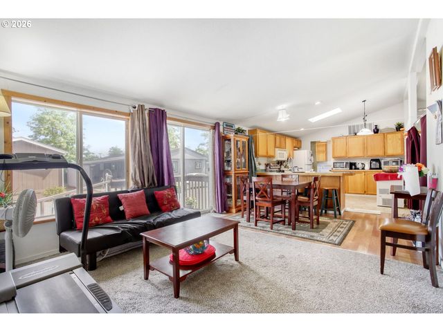 1901 Se MINTER BRIDGE Rd, Hillsboro, OR 97123