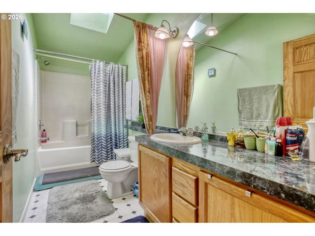 1901 Se MINTER BRIDGE Rd, Hillsboro, OR 97123