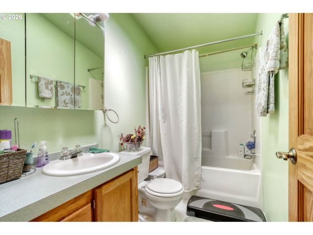 1901 Se MINTER BRIDGE Rd, Hillsboro, OR 97123