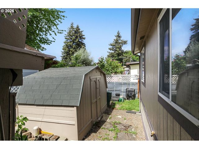 1901 Se MINTER BRIDGE Rd, Hillsboro, OR 97123
