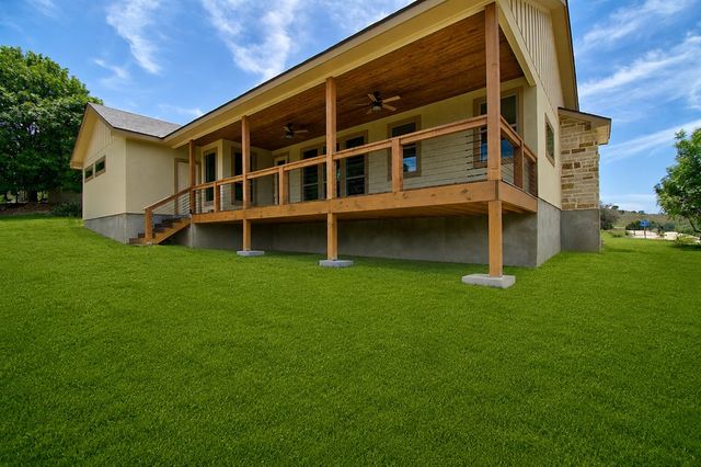 200 Castle Pines Dr, Kerrville, TX 78028