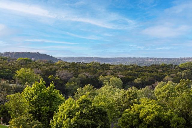 200 Castle Pines Dr, Kerrville, TX 78028
