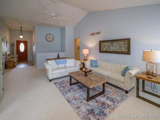 27836 Manchester Circle, Paw Paw, MI 49079