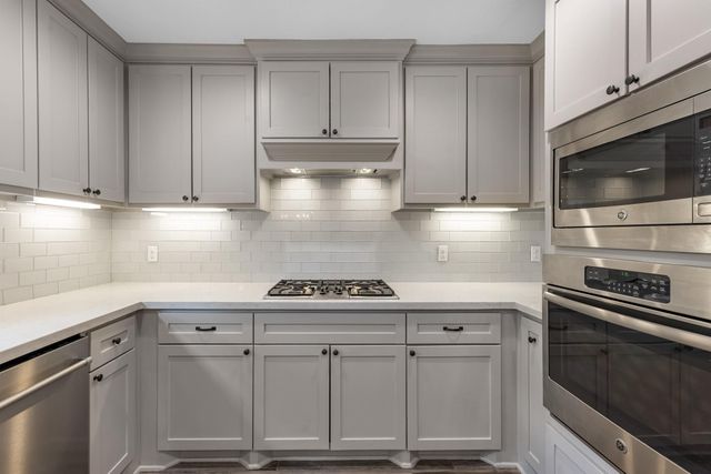 10211 Candlewood Drive, Houston, TX 77042